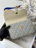 DIOR 25S MEDIUM SADDLE POUCH WITH CHAIN 21 IN LIGHT BLUE DIOR OBLIQUE JACQUARD CANVAS - Image 6