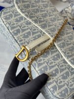 DIOR 25S MEDIUM SADDLE POUCH WITH CHAIN 21 IN LIGHT BLUE DIOR OBLIQUE JACQUARD CANVAS - Image 4