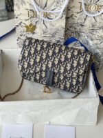 DIOR 25S MEDIUM SADDLE POUCH WITH CHAIN 21 IN BLUE DIOR OBLIQUE JACQUARD CANVAS - Image 8