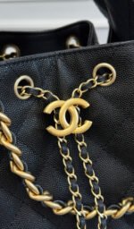 CHANEL 25S HOBO BAG 30 IN BLACK CAVIAR - Image 17