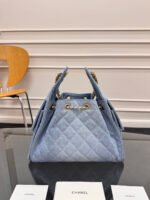 CHANEL 25S HOBO BAG 30 IN BLUE DENIM WITH GOLD HARDWARE - Image 4