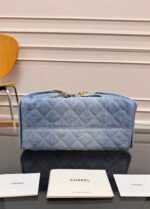 CHANEL 25S HOBO BAG 30 IN BLUE DENIM WITH GOLD HARDWARE - Image 19