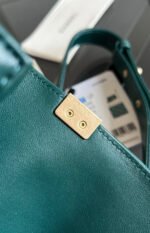 CHANEL 25S BOY BAG 25 IN DARK GREEN LAMBSKIN - Image 18
