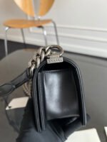 CHANEL 25S BOY BAG 20 IN BLACK LAMBSKIN - Image 17
