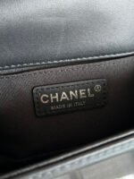 CHANEL 25S BOY BAG 20 IN BLACK LAMBSKIN - Image 23
