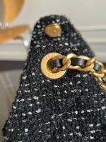 CHANEL 25S HOBO BAG 30 IN BLACK TWEED WITH GOLD HARDWARE - Image 17