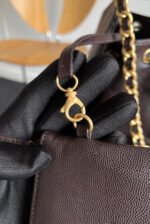 CHANEL 25S HOBO BAG 40 IN DARK EARTH BROWN CAVIAR WITH GOLD HARDWARE - Image 6