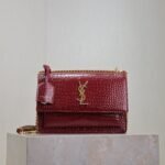 YSL 25S SUNSET MEDIUM 22 IN CRIMSON RED CROCODILE-EMBOSSED CALFSKIN GOLD HARDWRE - Image 2