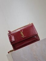 YSL 25S SUNSET MEDIUM 22 IN CRIMSON RED CROCODILE-EMBOSSED CALFSKIN GOLD HARDWARE - Image 2