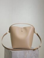YSL 25S LE 5 À 7 BUCKET 26 IN NUDE CALFSKIN GOLD HARDWRE - Image 4