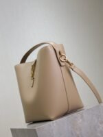 YSL 25S LE 5 À 7 BUCKET 26 IN NUDE CALFSKIN GOLD HARDWARE - Image 8