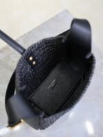 YSL 25S LE 5 À 7 SUPPLE SMALL 16 IN BLACK RAFFIA AND LEATHER GOLD HARDWARE - Image 4
