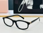 MIU SUNGLASSES IN RECTANGULAR ACETATE 646116 - Image 13
