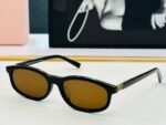 MIU SUNGLASSES IN RECTANGULAR ACETATE 646116 - Image 5