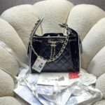 CHANEL 26S HOBO BAG 30 IN BLACK SMOOTH CALFSKIN - Image 9