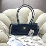 CHANEL 26S BAGUETTE BAG 31 IN BLACK CAVIAR CALFSKIN - Image 10