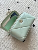 CHANEL 25S VANITY BAG 17 IN MINT GREEN CAVIAR LEATHER - Image 16