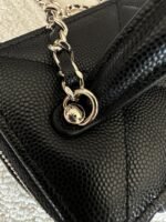 CHANEL 25S VANITY BAG 17 IN BLACK CAVIAR LEATHER WITH GOLD HARDWARE - Image 14