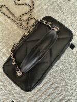 CHANEL 25S VANITY BAG 17 IN BLACK CAVIAR LEATHER WITH GOLD HARDWARE - Image 3