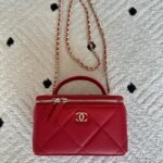 CHANEL 25S VANITY BAG 17 IN RED CAVIAR LEATHER WITH GOLD HARDWARE - Image 10