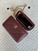 CHANEL 25S VANITY BAG 17 IN DARK RED CAVIAR LEATHER WITH GOLD HARDWARE - Image 7