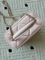 CHANEL 25S VANITY BAG 17 IN LIGHT PINK CAVIAR LEATHER WITH GOLD HARDWARE - Image 12