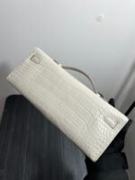 KELLY CUT 31 IN WHITE SHINNY ALLIGATOR LEATHER WITH GOLD HARDWARE - Image 29