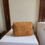 CELINE 25S TEEN TRIOMPHE BAG 18MM IN CARAMEL BROWN SUEDE GOLD HARDWARE - Image 10