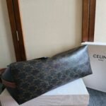 CELINE 25S SOFT SHOPPER BAG 32 IN BLACK TRIOMPHE CANVAS AND BROWN CALFSKIN - Image 8