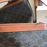 CELINE 25S SOFT SHOPPER BAG 32 IN BLACK TRIOMPHE CANVAS AND BROWN CALFSKIN - Image 11