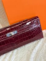 KELLY CUT 31 IN SANGRIA PURPLE SHINNY ALLIGATOR LEATHER WITH SILVER HARDWARE - Image 12