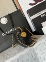 CAMERA BAG 18 IN BLACK QUILTED LAMBSKIN DOUBLE C GOLD COIN - Image 15