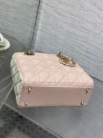 MEDIUM LADY BAG 20 IN BABY PINK QUILTED MACROCANNAGE CALFSKIN WHITE STRAP - Image 12