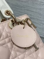 MEDIUM LADY BAG 20 IN BABY PINK QUILTED MACROCANNAGE CALFSKIN WHITE STRAP - Image 15