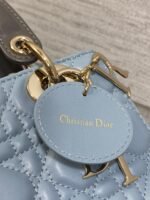 MEDIUM LADY BAG 20 IN BABY BLUE QUILTED MACROCANNAGE CALFSKIN GREY STRAP - Image 4
