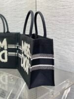 MEDIUM BOOK TOTE 36 IN BLACK MIX WHITE CANVAS 226507 - Image 3