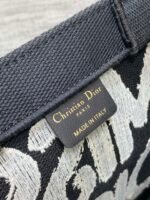 BOOK TOTE 26 IN BLACK MIX WHITE CANVAS 226506 - Image 14
