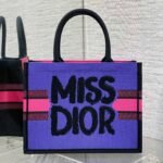 MEDIUM BOOK TOTE 36 IN COLORFUL CANVAS 226510 - Image 10