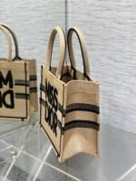BOOK TOTE 26 BEIGE AND BLACK MISS GRAFFITI EMBROIDERY - Image 13