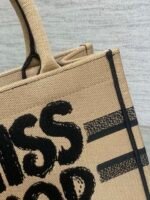 BOOK TOTE 26 BEIGE AND BLACK MISS GRAFFITI EMBROIDERY - Image 16
