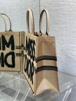 LARGE BOOK TOTE 42 BEIGE AND BLACK MISS DIOR GRAFFITI EMBROIDERY - Image 5