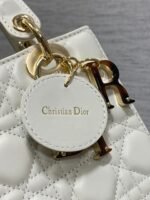 SMALL 20 LADY BAG IN WHITE MACROCANNAGE LAMBSKIN WITH GOLD HARDWARE - Image 9