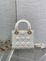 MINI 17 LADY BAG IN WHITE MACROCANNAGE LAMBSKIN WITH GOLD HARDWARE - Image 3