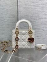 MINI 17 LADY BAG IN WHITE MACROCANNAGE LAMBSKIN WITH GOLD HARDWARE - Image 2