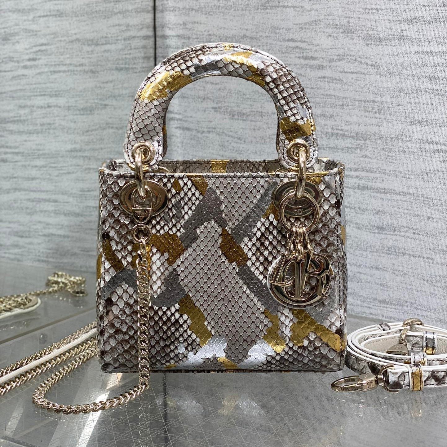 img_2b46f204_20241028_i1730105469_9517_4_jpg MINI 17 LADY BAG IN COLORFUL SNAKESKIN PATTERN LAMBSKIN 225983 - Image 1