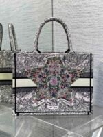MEIDUM 36 BOOK TOTE IN COLORFUL CANVAS 226290 - Image 11