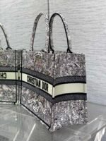 MEIDUM 36 BOOK TOTE IN COLORFUL CANVAS 226290 - Image 3