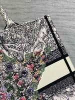 MEIDUM 36 BOOK TOTE IN COLORFUL CANVAS 226290 - Image 7