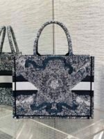 MEIDUM 36 BOOK TOTE IN BLACK CANVAS 226297 - Image 2