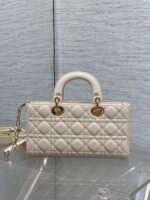 DIOR 25S MEDIUM LADY D-JOY 26 IN BEIGE LAMBSKIN GOLD HARDWARE - Image 2